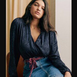 NWT Sezane Abelia Blouse // Navy Marine // EU 34, US 2